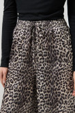 Pantalón palazzo kaki tiro alto con diseños animal print