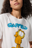 Camiseta de Garfield crema manga corta con hombro rodado