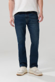 Jean azul oscuro straight leg con costuras y tiro bajo