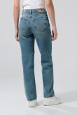 Jean 90´S azul medio con tiro alto y bota recta