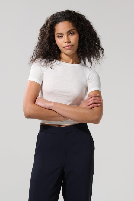 Camiseta acanalada unicolor cuello redondo ajustada