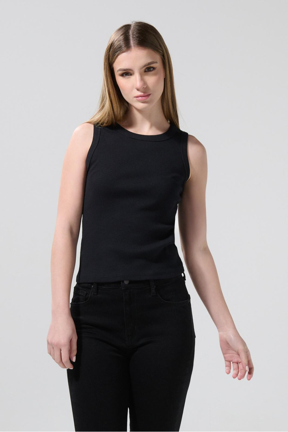 Camiseta acanalada unicolor ajustada con manga sisa