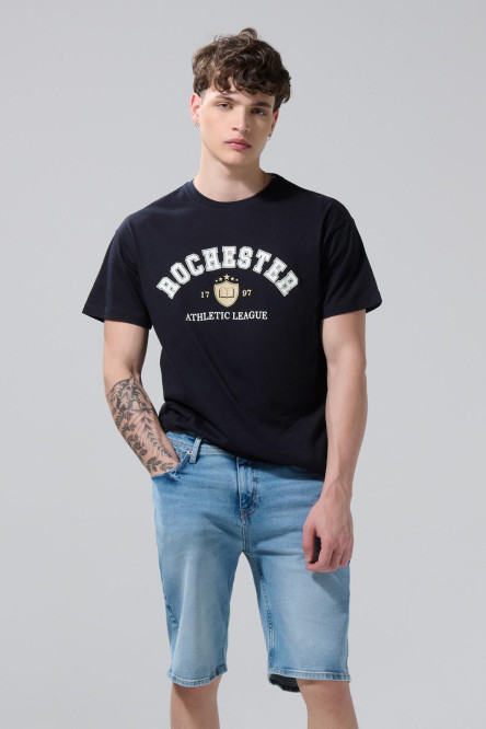 Bermuda de jean slim azul clara con tiro bajo y desgastes