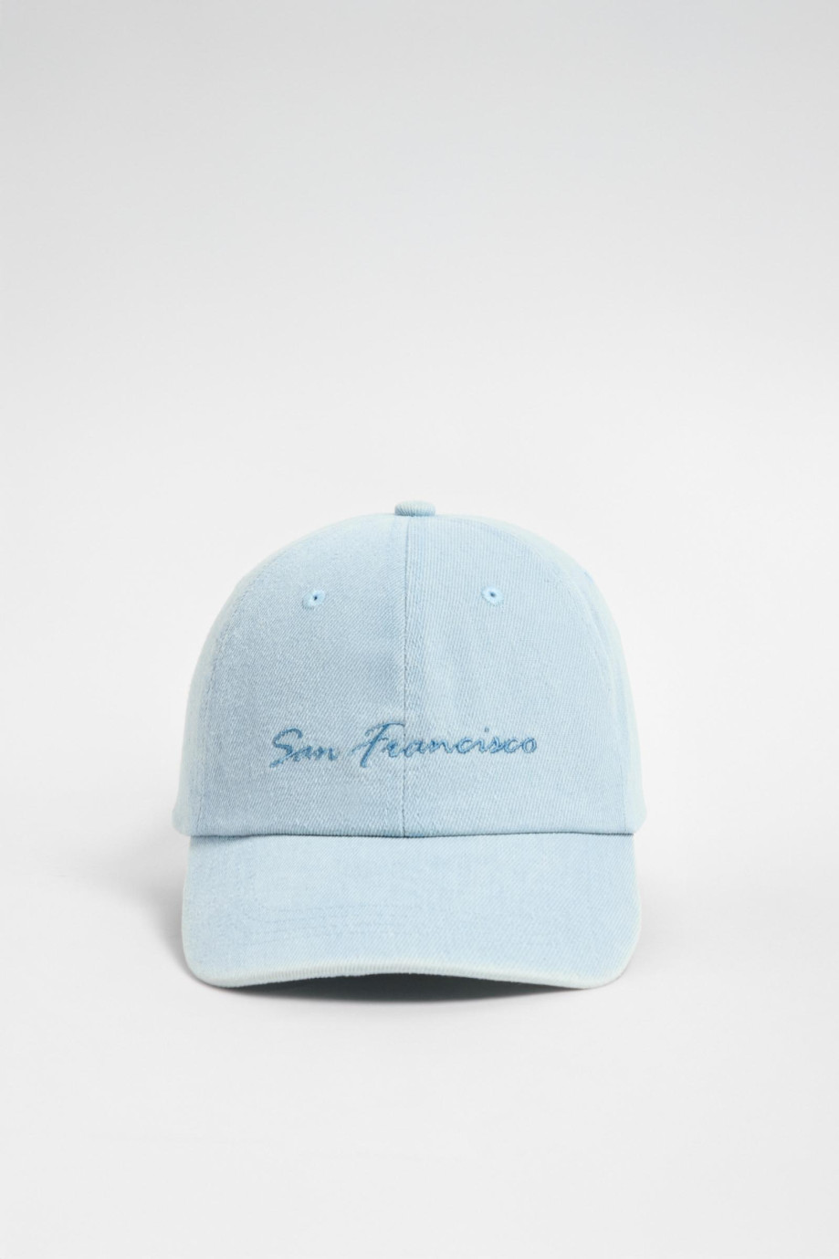 Gorra azul lavado con bordado "San Francisco".