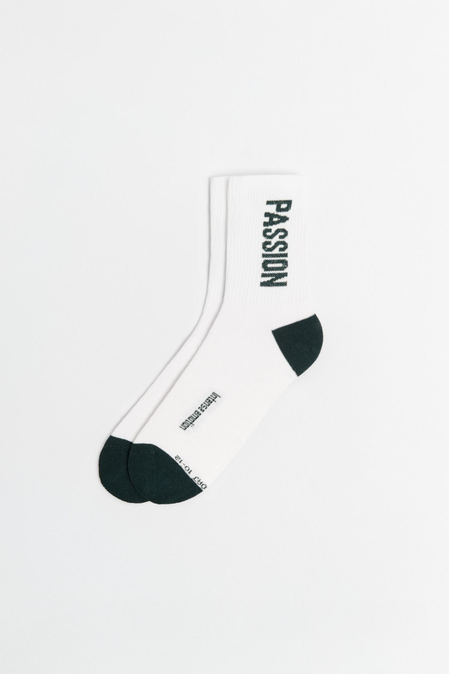 Medias largas unicolores con diseño.