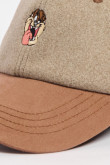 Cachucha con refuerzo, en contraste, cierre trabilla, bordado en frente en gorra armada, Licencia Looney Tunes.