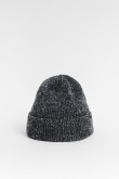Gorro unicolor con doblez y marquilla negra