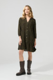 Vestido corto verde oscuro estampado con cuello nerú
