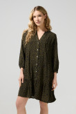 Vestido corto verde oscuro estampado con cuello nerú