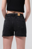 Short de jean gris intenso tiro alto con cremallera