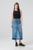 Falda de jean larga azul medio con tiro alto y abertura