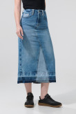 Falda de jean larga azul medio con tiro alto y abertura