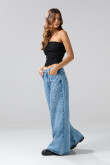Jean palazzo azul medio con diseños, tiro alto y bota ancha