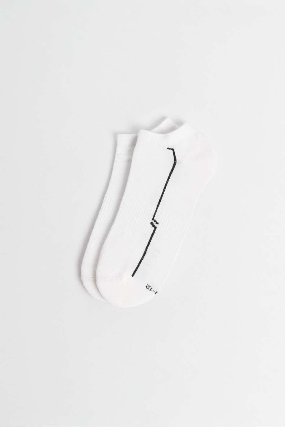 Medias tobilleras unicolores con figuras y ajuste en empeine