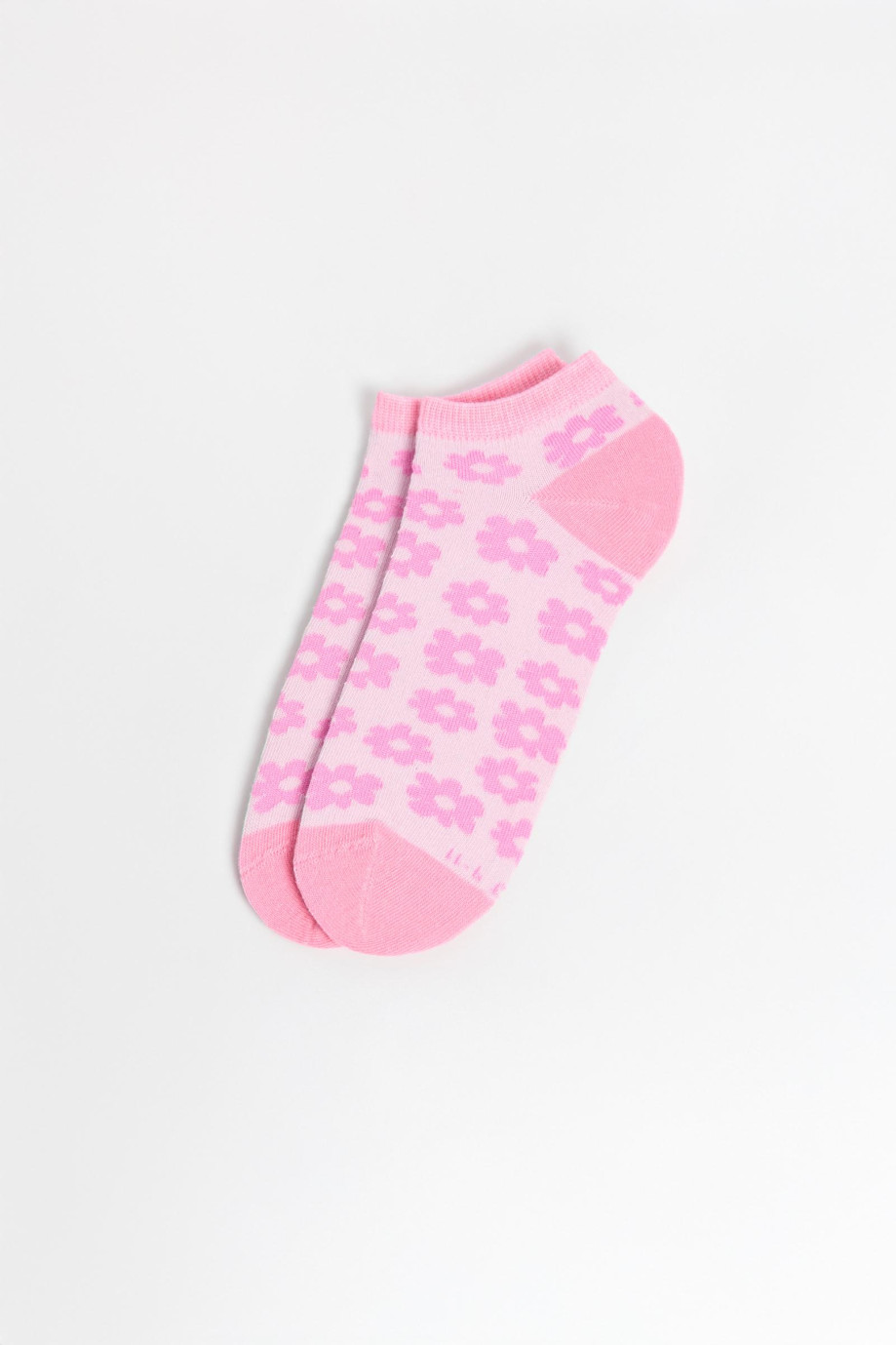 Medias de flores tobilleras rosadas con contrastes