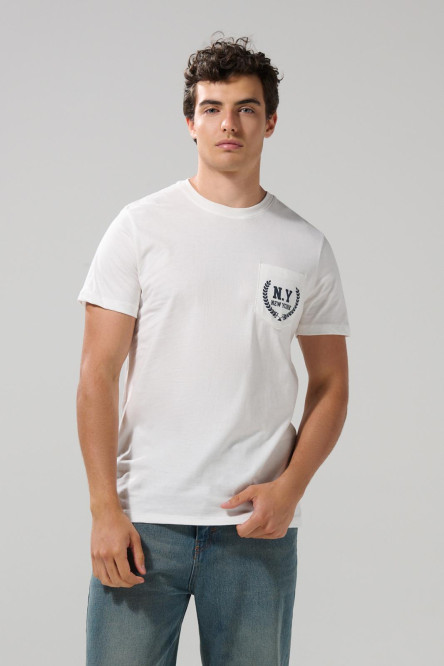 Camiseta con bolsillo crema college y manga corta