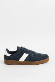 Zapatillas de estilo clásico, suela de caucho natural de perfil bajo.