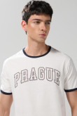 Camiseta cuello redondo college crema con contrastes