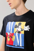 Camiseta cuello redondo negra con estampado de Mickey
