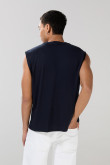 Camiseta manga sisa azul oversize con diseño college