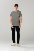 Camiseta gris cuello redondo de Castores Cascarrabias
