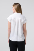 Blusa manga corta unicolor con botones ocultos en frente