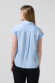 Blusa manga corta unicolor con botones ocultos en frente