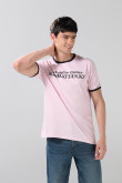 Camiseta rosada college manga corta con contrastes negros