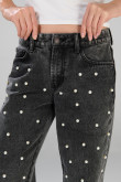 Jean straight low waist gris oscuro con perlas decorativas