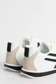 Zapatillas de estilo clásico, suela baja de perfil bajo.