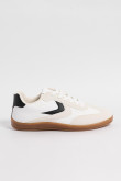 Tenis casuales unicolores con suelas planas en caucho