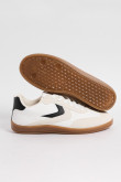 Tenis casuales unicolores con suelas planas en caucho