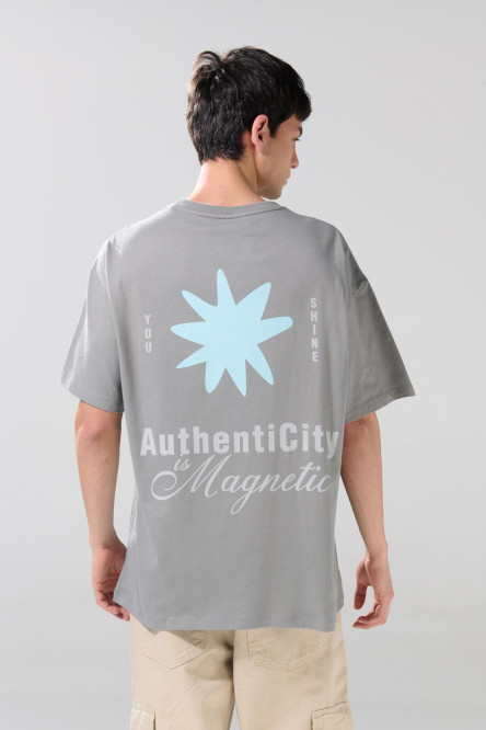 Camiseta unicolor oversize manga corta con textos estampados