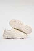 Zapatillas suela gruesa, tipo chunky.
