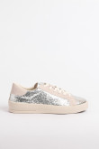 Zapatillas de estilo clásico, suela de caucho natural de perfil bajo.