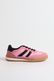 Zapatillas de estilo clásico, suela de caucho natural de perfil bajo.