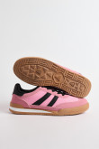 Zapatillas de estilo clásico, suela de caucho natural de perfil bajo.