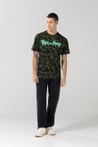 Camiseta negra de Rick and Morty con manga corta