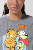 Camiseta gris medio crop top de Garfield con manga ranglan