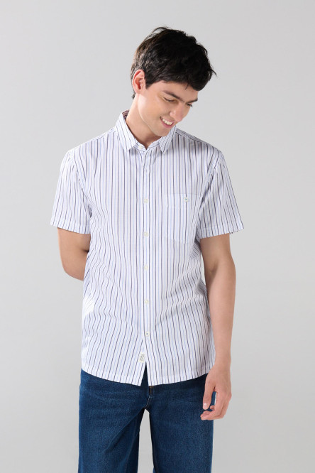 Camisa unicolor a rayas con manga corta y bolsillo