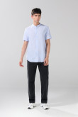 Camisa cuello nerú unicolor con rayas y manga corta
