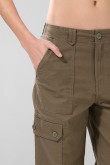 Pantalón cargo tiro alto unicolor con bota recta