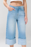 Jean culotte azul claro tiro alto con bota ancha