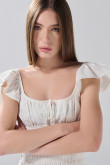 Blusa manga corta crema clara con escote redondo