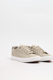 Tenis unicolores casuales con suelas en contraste planas