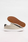 Tenis unicolores casuales con suelas en contraste planas