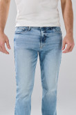 Jean azul claro straight leg bota recta con 5 bolsillos