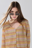 Camiseta manga larga kaki con escote en V y rayas