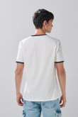 Camiseta crema clara cuello redondo college con contrastes