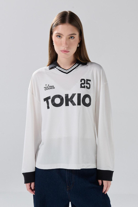 Camiseta manga larga oversize crema con diseño college